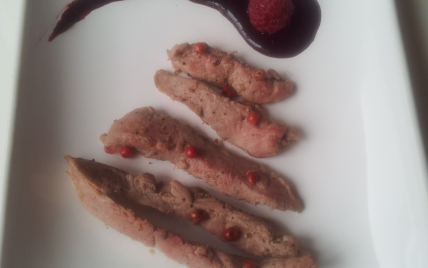 Aiguillettes de canard aux framboises - guidm8