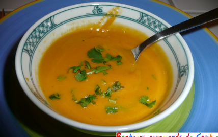 Velouté maison de carottes au miel et à la coriandre - Photo par Sofigourmande