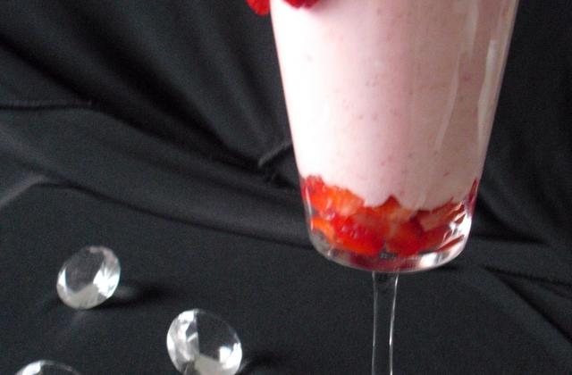 Mousse à la fraise économique - Photo par elodieER4