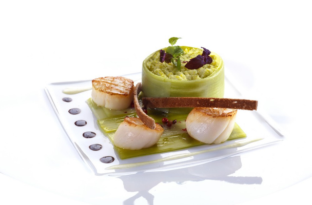 Recette - Noix de saint jacques sur lit de poireaux | 750g