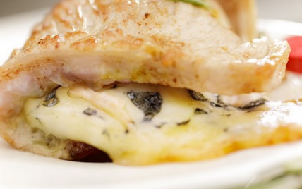 Picatta de veau aux olives vertes et à la Fourme d'Ambert - La Fourme d'Ambert