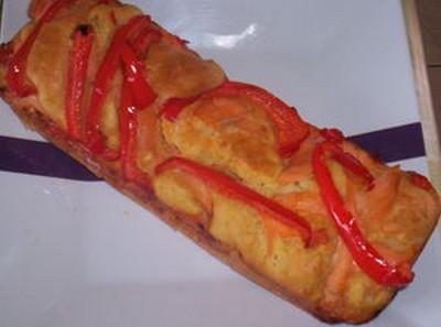 Cake au saumon fumé et poivrons... - miseenbouche