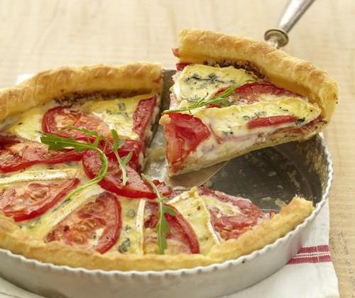 Tarte gourmande à la tomate et au Bresse Bleu - Photo par Quiveutdufromage.com