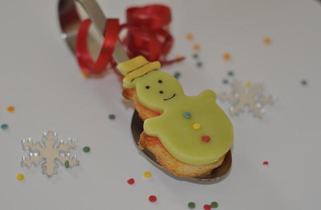 Petits sablés de Noël avec décorations à croquer - Photo par fantaisies sucrées