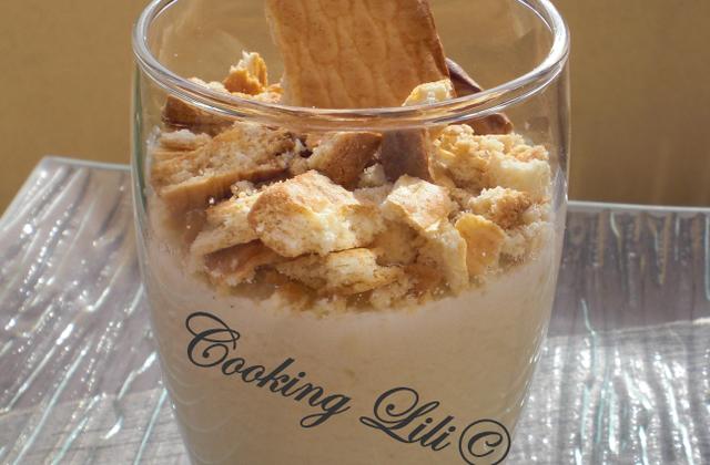 Panna cotta noix de coco et son crumble de p'tit Lu® - Photo par Cooking lili