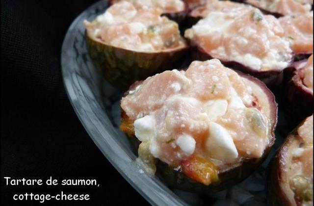 Tartare de saumon, cottage cheese et fruits de la passion - Photo par aureliVD