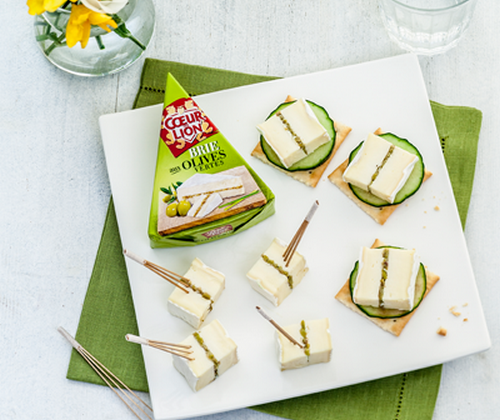 Bouchées craquantes de Brie aux Olives Vertes Cœur de Lion - Photo par Quiveutdufromage.com