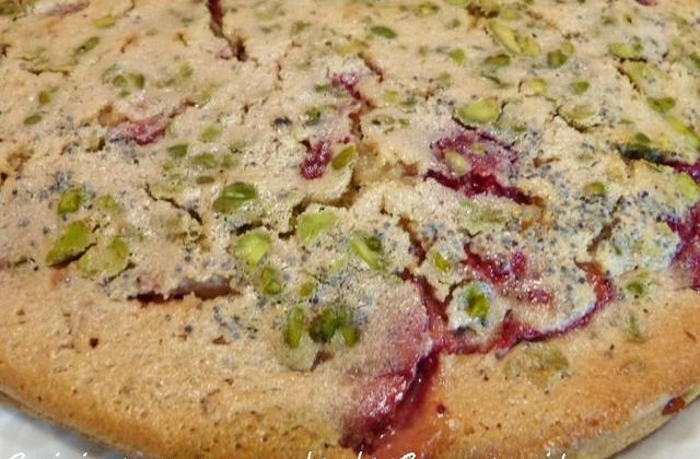Gâteau aux fraises Charlotte, pistaches et graines de pavot - Photo par Carmen