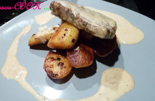 Rumsteak sauce roquefort et ses petites pommes de terres - Photo par prissoucook
