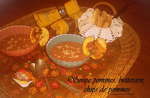 Soupe pommes, betterave, chips de pommes - La petite cuisine de Sabine