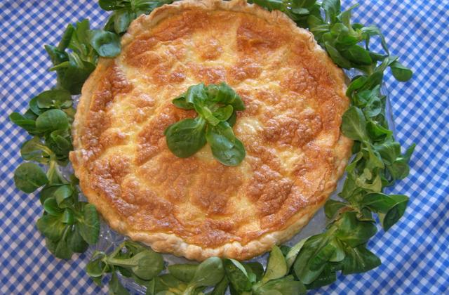Quiche au Saint-Nectaire, pommes et piment d'Espelette - Photo par findv