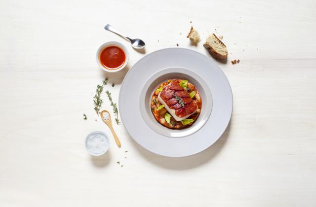 Cabillaud  en croûte  de chorizo  et haricots  à la tomate - Netto