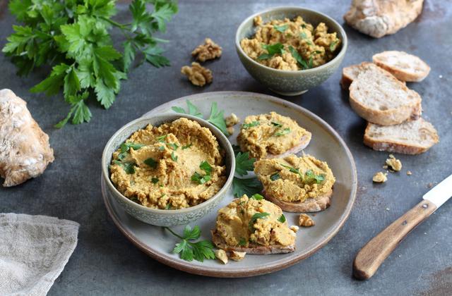 Rillettes végétariennes aux lentilles corail, Noix de Grenoble AOP et champignons - Photo par Silvia Santucci