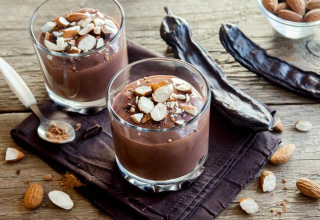 Mousse au chocolat et poudre d’amandes