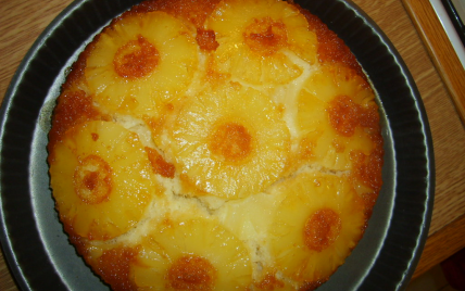 Gâteau renversé à l'ananas caramélisé