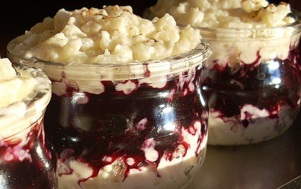 Riz au lait et coulis de fruits rouges