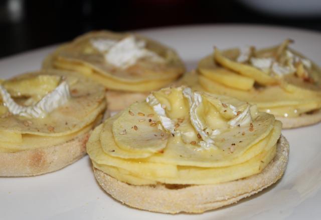 Tartine pomme et camembert