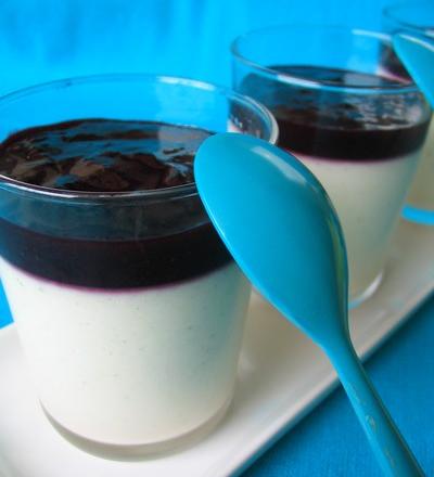 Panna-Cotta au chocolat blanc et coulis de mûres