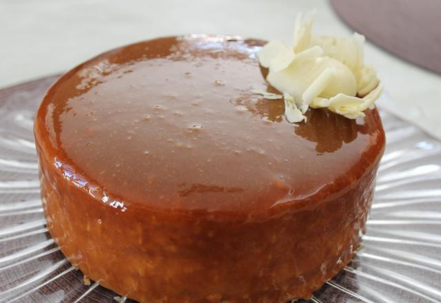 Entremets caramel, insert vanille et croustillant praliné