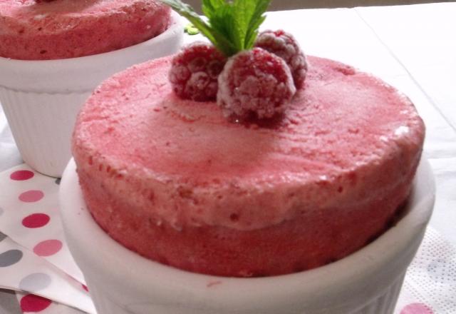 Soufflé glacé aux framboises