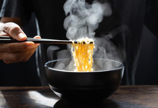 Voici pourquoi vous devriez faire du bruit en mangeant votre ramen !