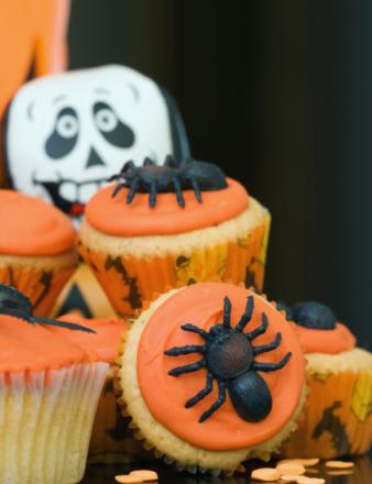 Cupcakes d'Halloween vanille et petites araignées