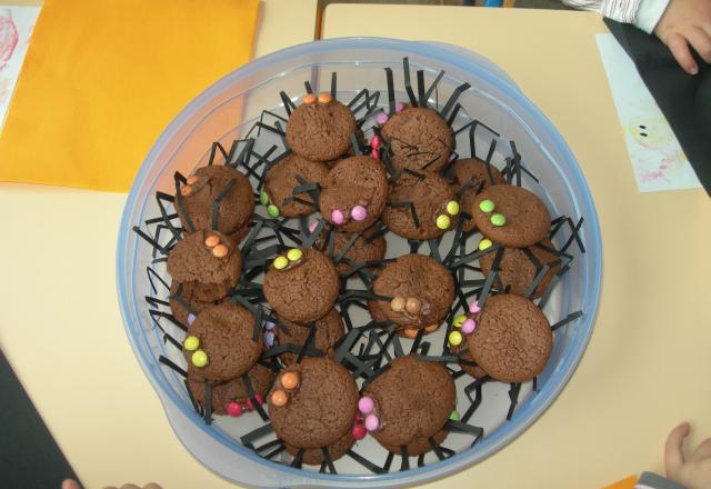 Muffins fondants 'araignees' chocolat-speculos