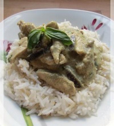 Curry vert de poulet traditionnel