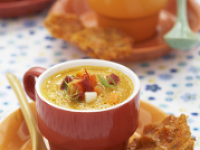 Gaspacho de carottes au safran et au chorizo - Galettes de riz aux carottes et aux graines d'épices.