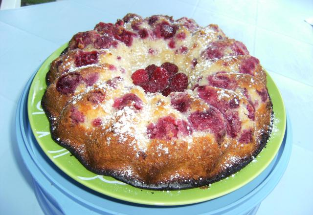 Gâteau yaourt aux framboises et à la vanille