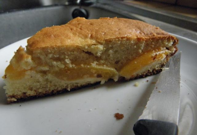 Gâteau aux abricots et à l'amande