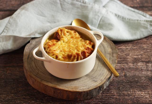 Soupe à l’oignon gratinée