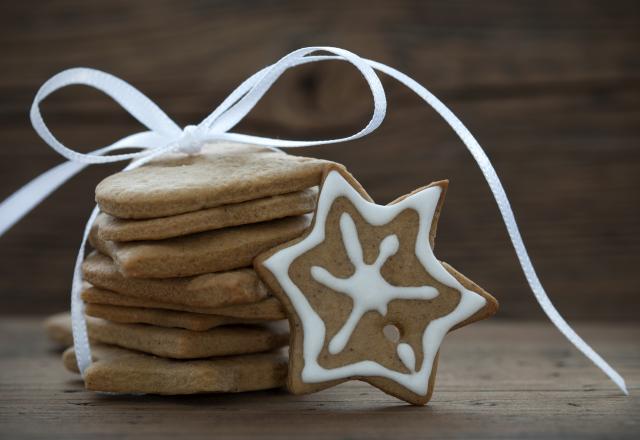 Sablés de Noël et glaçage en sucre glace