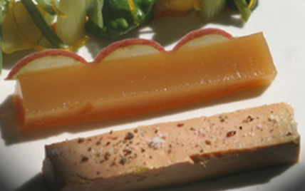 Foie gras du Sud-Ouest mi-cuit, gelée de pommes du Limousin