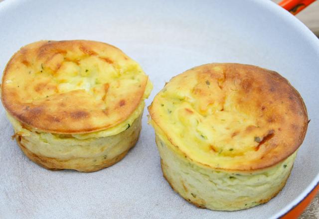 Recette rapide pour l’été : des mini-flans de courgettes à faire dans un moule à muffins !