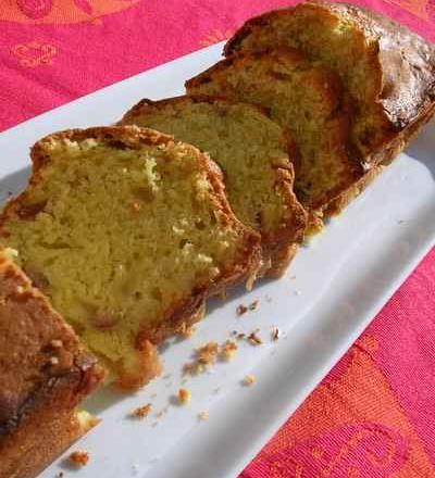 Cake aux cerises et à la poire