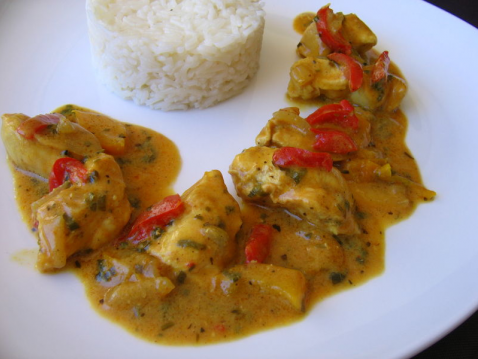 Poulet au curry fruité