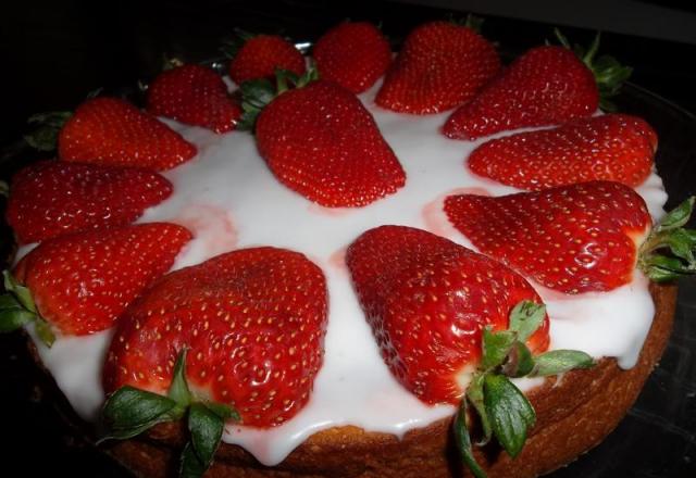 Gâteau portugais aux fraises pour la fete des mères