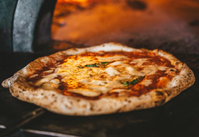 La vraie pizza napolitaine : ce qu'elle a de plus que les autres