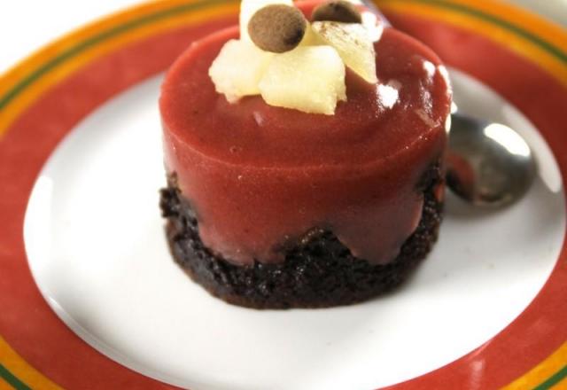 Fondant chocolat, poires et fraises