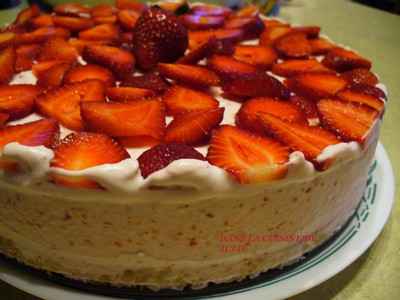 Gâteau mousse glacé aux fraises