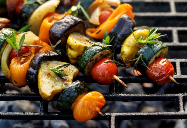 Brochettes de légumes au barbecue