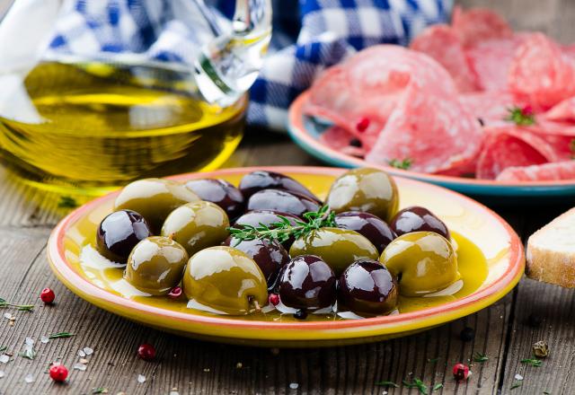 Cette diététicienne explique comment faire la différence entre les vraies et les fausses olives noires