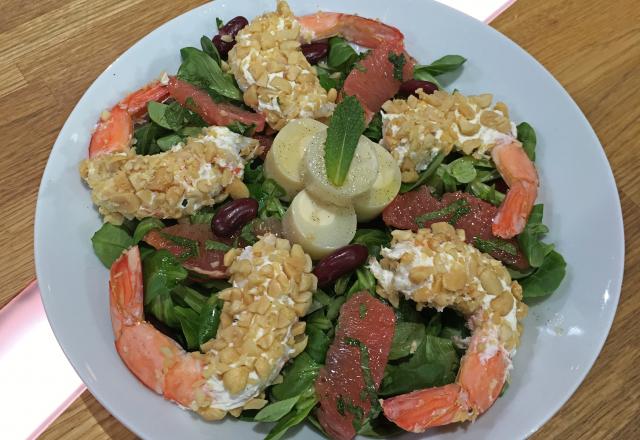 Salade de cœurs de palmiers à la menthe, crevettes et cacahuètes