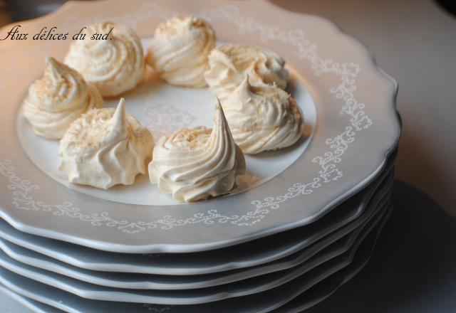 Meringues fruits de la passion, coco