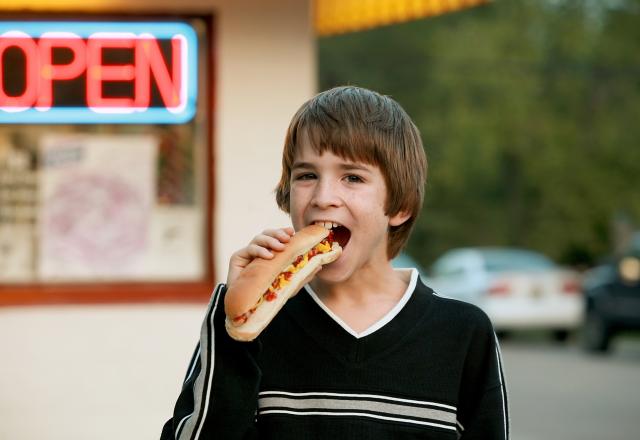 Près d'1 enfant américain sur 2 pense que le hot-dog et le bacon sont des légumes