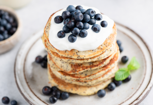 Cette recette de pancakes aux graines de chia va vous permettre d’en manger autrement tout en profitant de leurs bienfaits