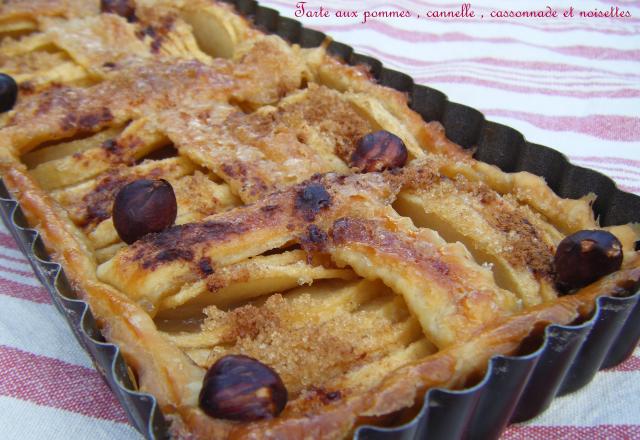 Tarte aux pommes et noisettes entières