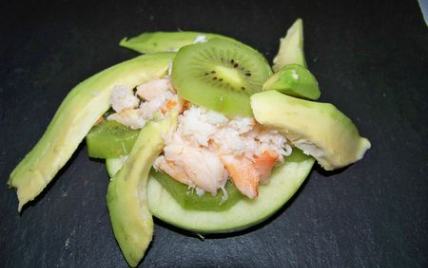 Millefeuille fantaisie de kiwi pomme crabe vinaigrette d'agrume