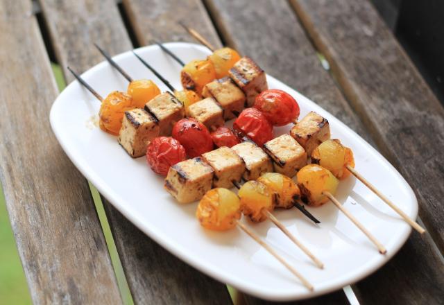 Brochettes tomates cerise & tofu